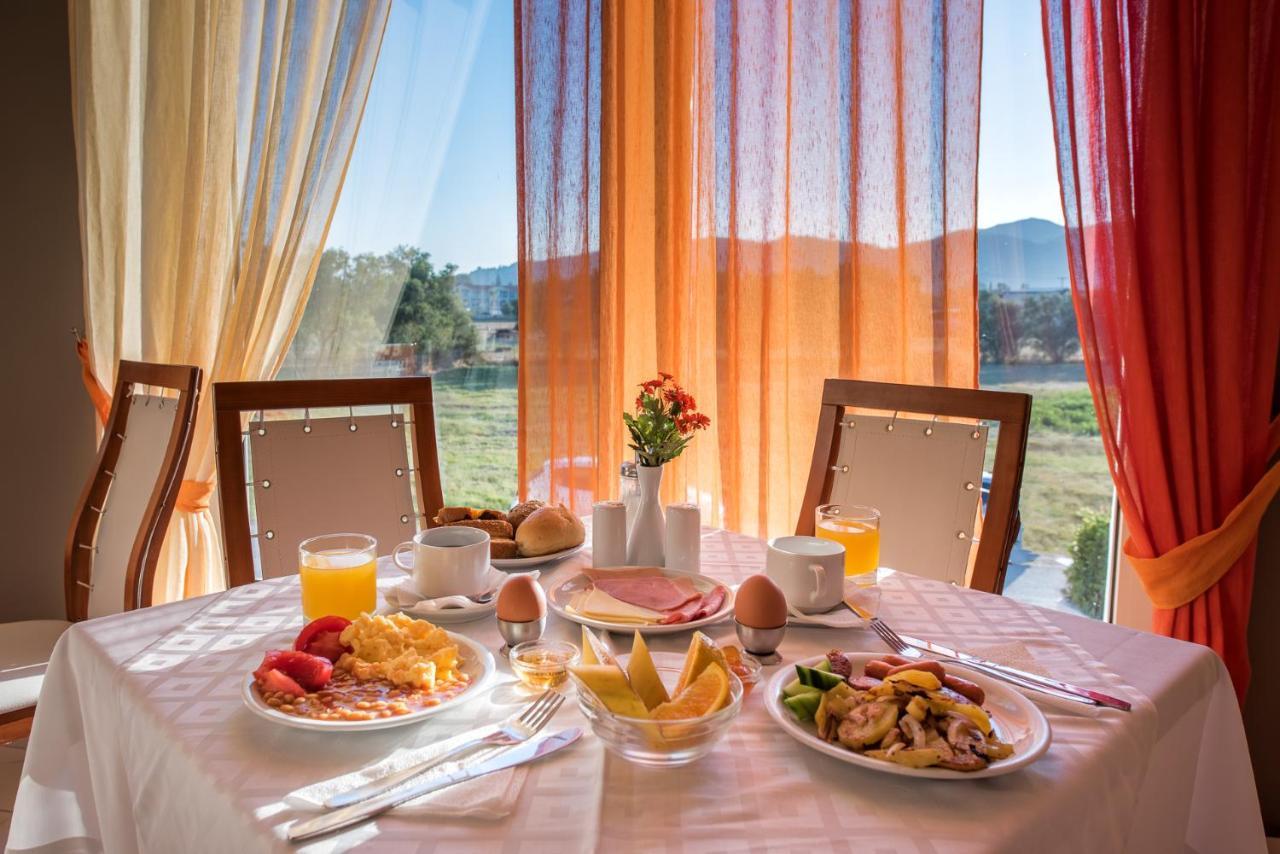 Denny'S Inn Kalamákion Eksteriør billede
